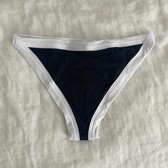 L*Space Ribbed Bikini Bottom NWT - Picture 4 of 7